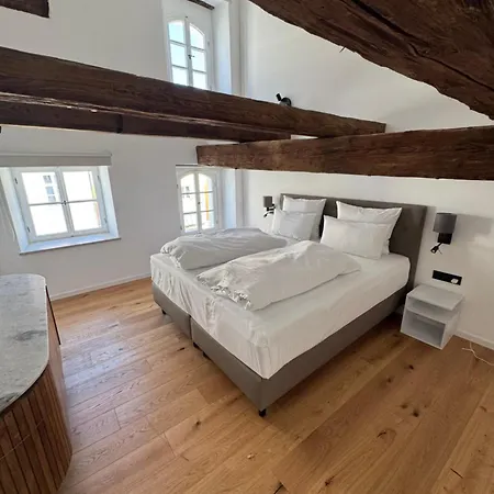 Apartment Altstadt 27 *