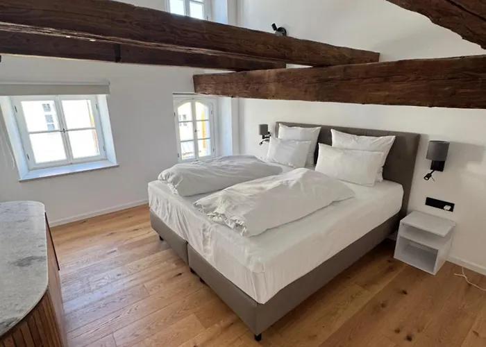 Apartment Altstadt 27 *